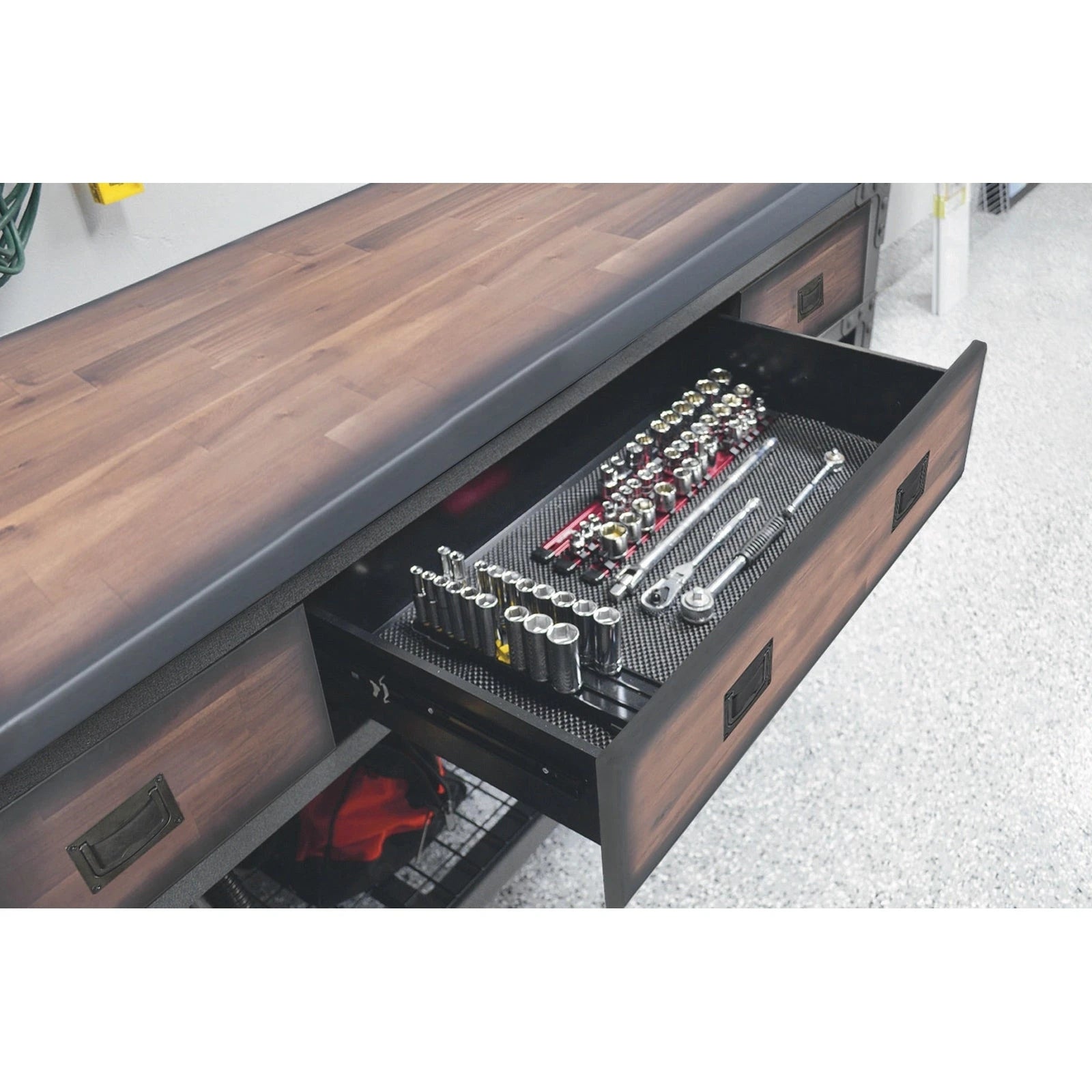 Duramax 72 W x 24 D Rolling Workbench 68001