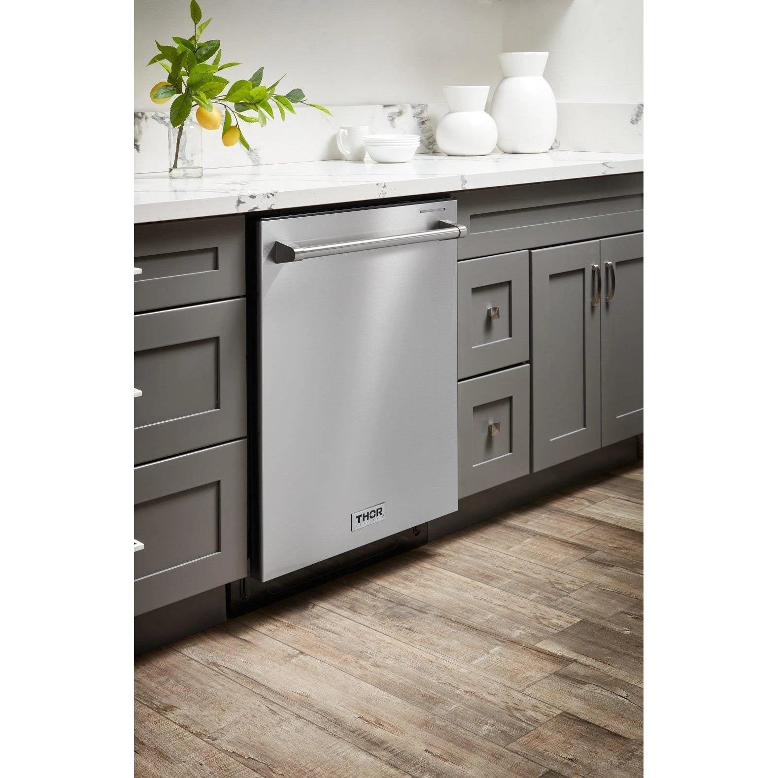 Thor Kitchen 24 Professional Series Stainless Steel Dishwasher, HDW2401SS